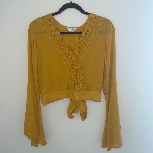 SOLD Yellow Long Sleeve Boho Crop top with Tie back | Miss Selfridge |size 10 - Picture 3 of 5